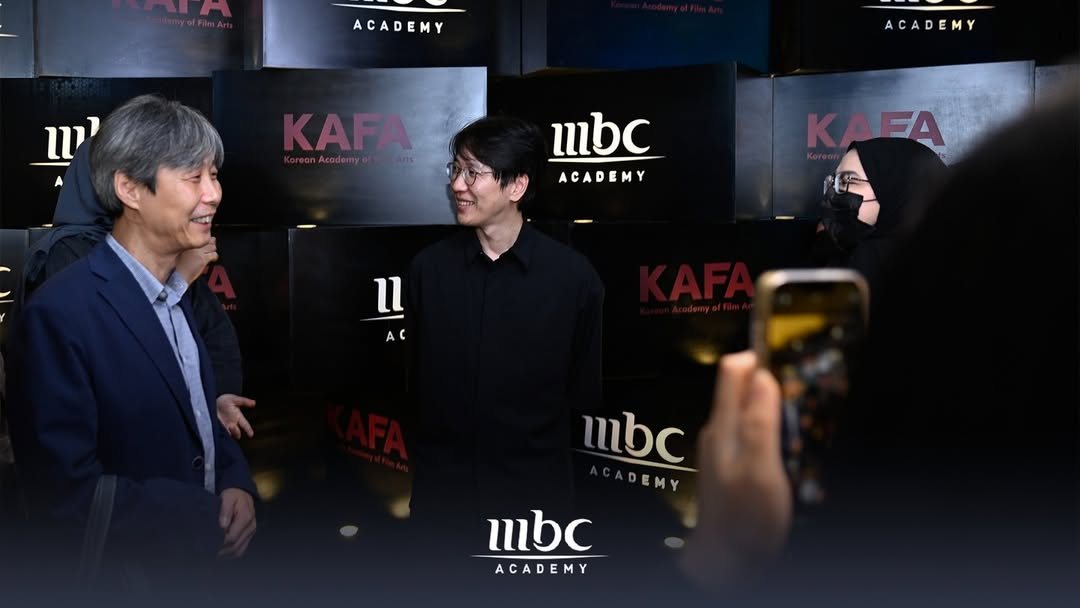〈콘크리트 유토피아〉 Screening