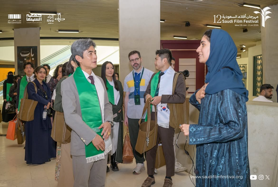 Korean Ambassador Shin Chul-kang touring Ithra during the Saudi Film Festival