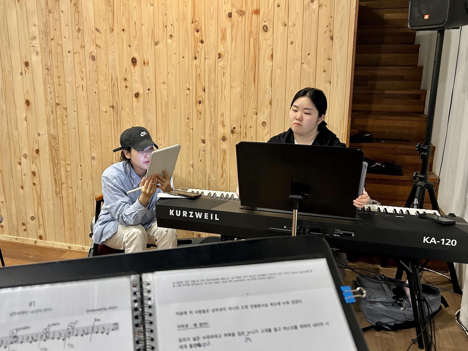 SINDY 작곡가와 김현주 피아니스트